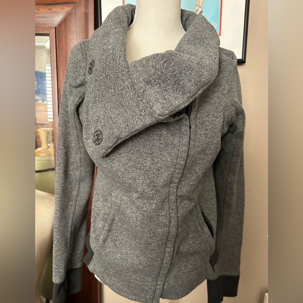 Lululemon Karma Collected gray Sweater Jacket Size 8